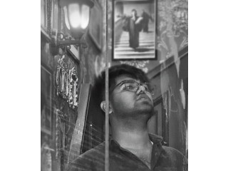 Independent Call Boy Available for Females only of Any Age in Kolkata only