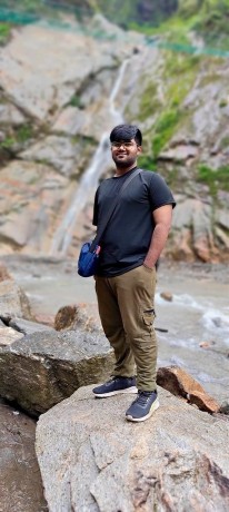 independent-call-boy-available-for-females-only-of-any-age-in-kolkata-only-big-4